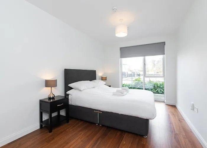 Fernbank Apartament *